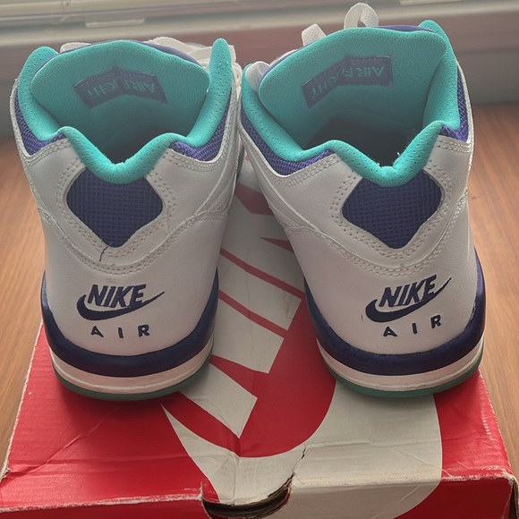 Vintage Display Pair Nike Air Flight ‘89.  Ultra rare Grape Colorway. Size 11 - Picture 4 of 7